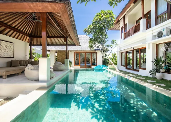 Newly Renovated 4Br Villa 400M To Canggu Beach *