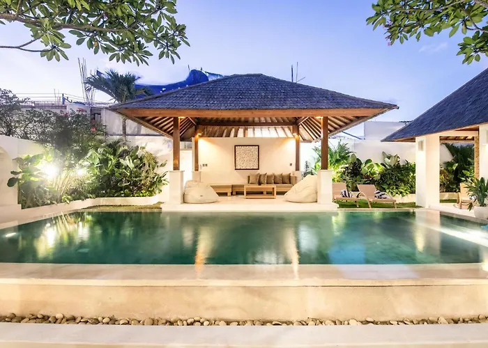 Colonial-Style 4Br Villa, 400M To Canggu Beach Canggu