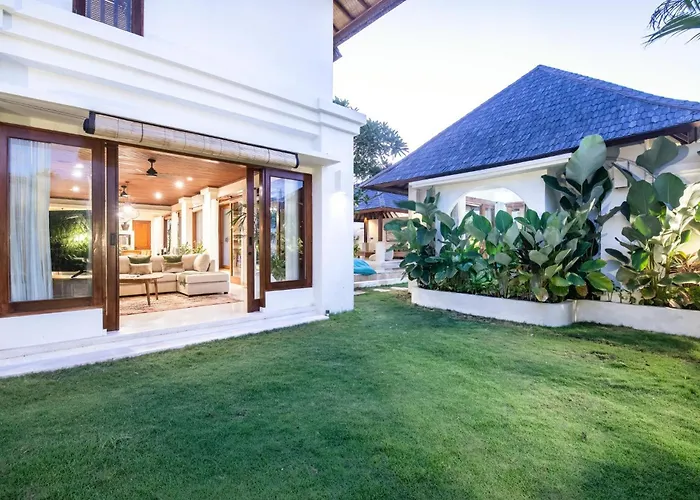 Ferienhaus Luxury 4br Haven, 3min To Canggu's Elegance *