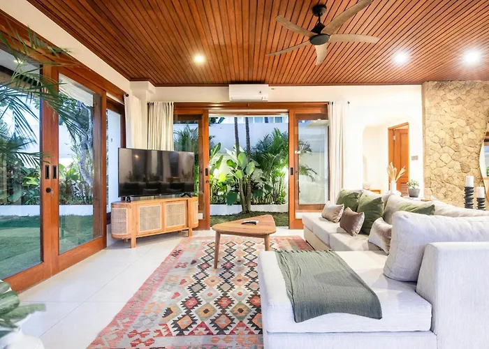 Colonial-Style 4Br Villa, 400M To Canggu Beach Canggu
