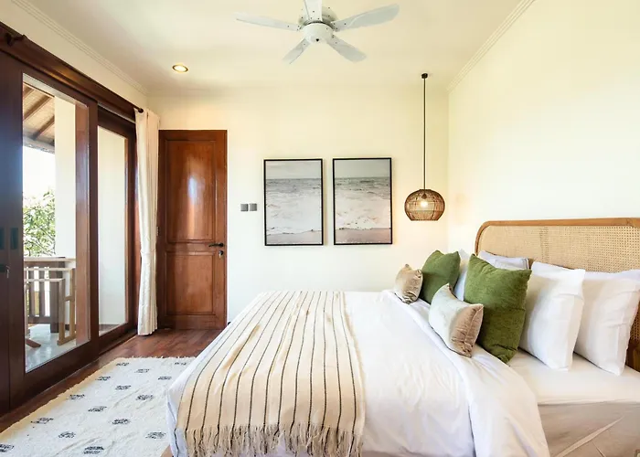 Luxury 4br Haven, 3min To Canggu's Elegance