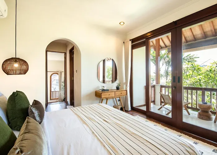 Ferienhaus Luxury 4br Haven, 3min To Canggu's Elegance *