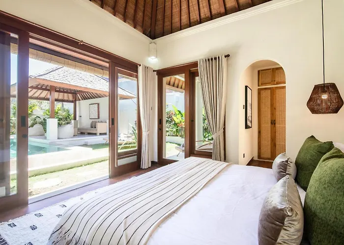 Ferienhaus Luxury 4br Haven, 3min To Canggu's Elegance