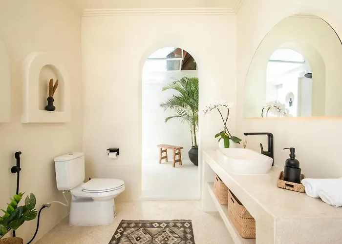 Newly Renovated 4Br Villa 400M To Canggu Beach تْشانغو