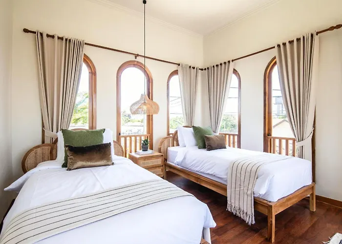 Luxury 4br Haven, 3min To Canggu's Elegance *