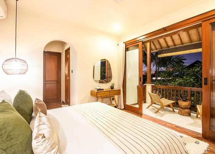 Luxury 4br Haven, 3min To Canggu's Elegance Ferienhaus *