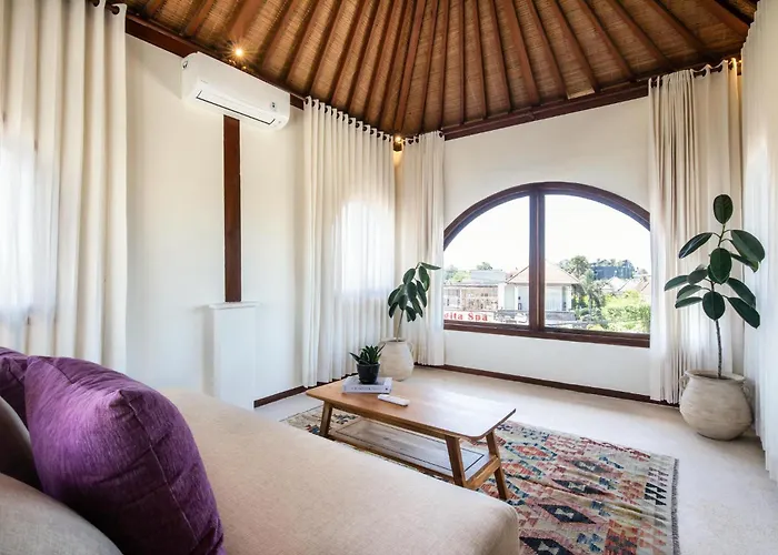 Ferienhaus Luxury 4br Haven, 3min To Canggu's Elegance