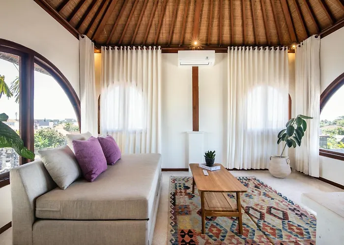 Ferienhaus Luxury 4br Haven, 3min To Canggu's Elegance *